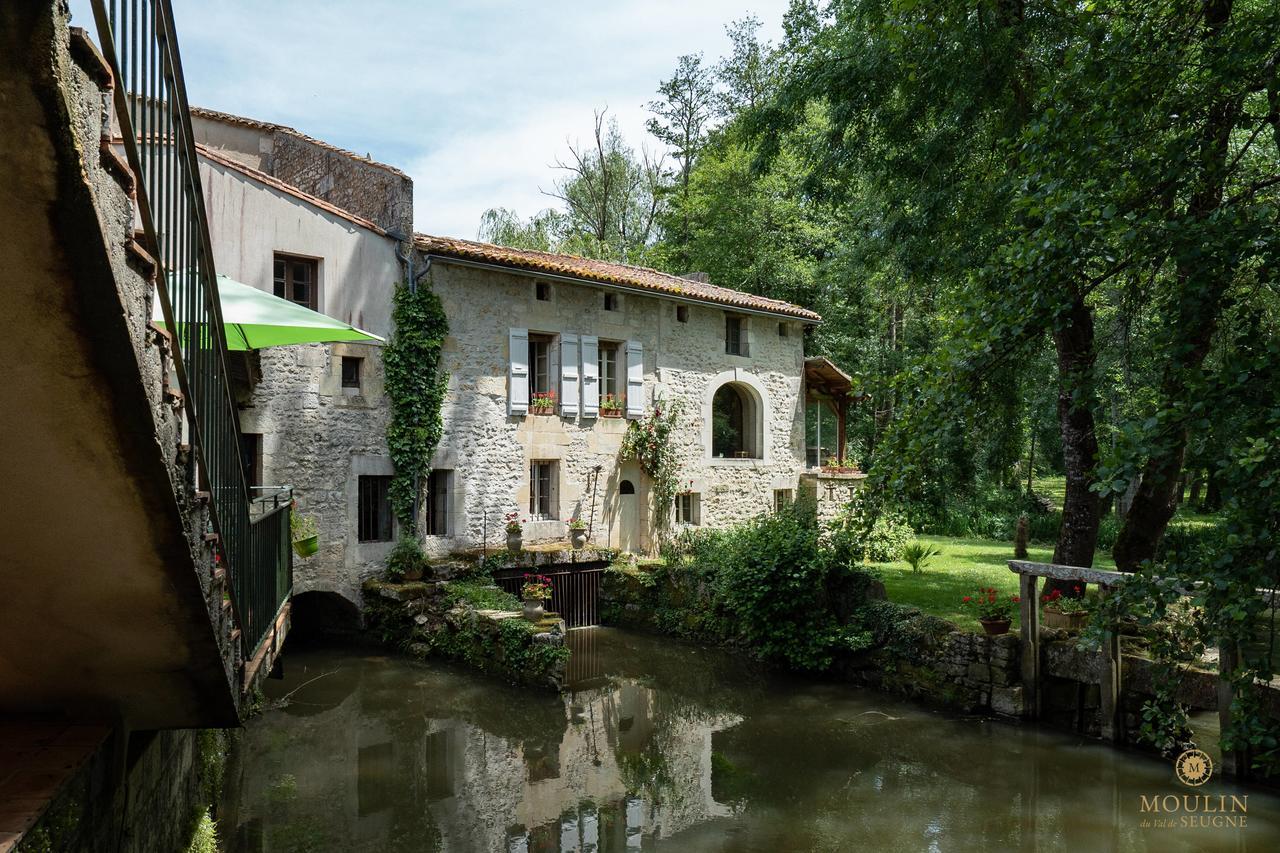 Moulin Du Val De Seugne Hotel Mosnac  ภายนอก รูปภาพ